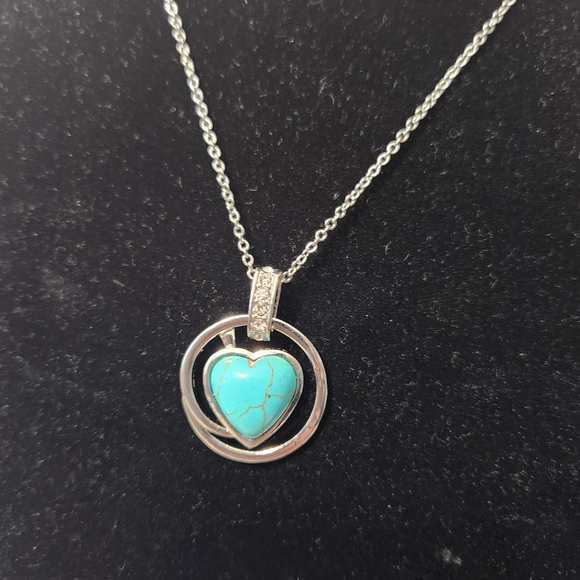 Turquoise Silver Heart Necklace - Picture 3 of 9